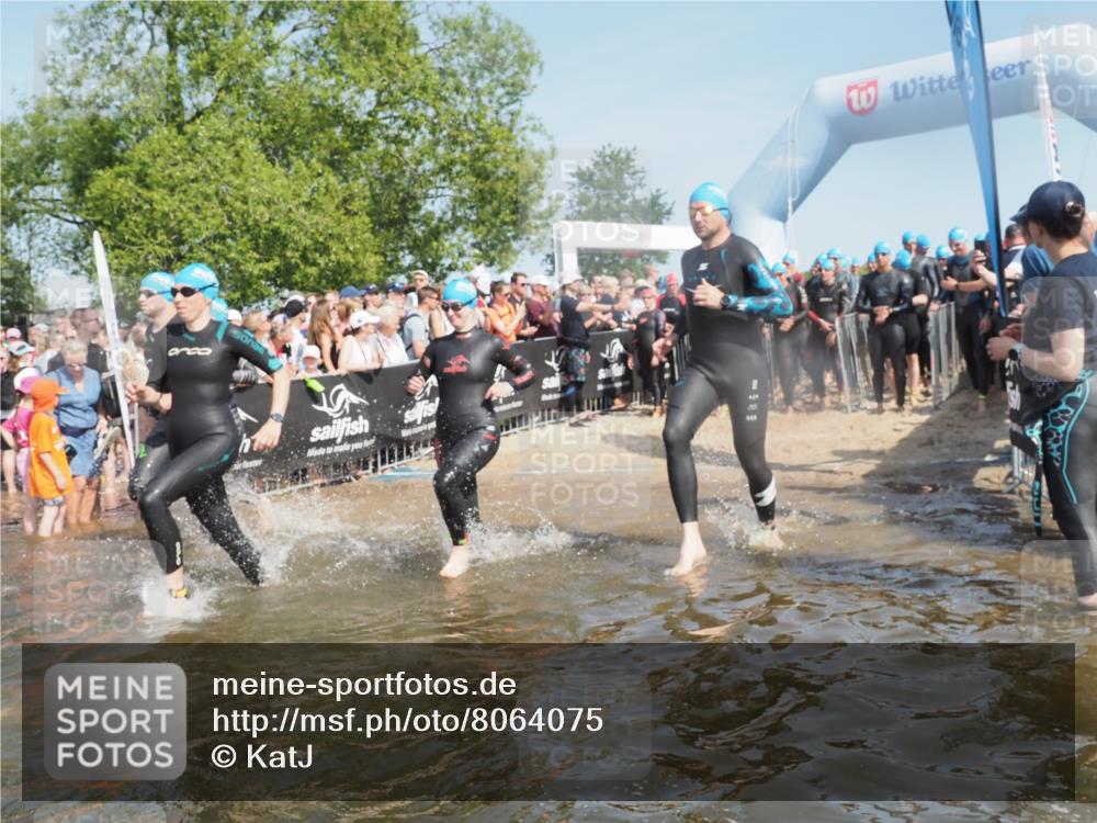 22.06.2025 - Viking Triathlon KatJ http://msf.ph/oto/8064075 22.06.2025 10:03:54 Schwimmen 26, 54, 77, 157, 215, 220, 242, 296, 336, 383, 396, 433, 451, 495, 639 meine-sportfotos.de