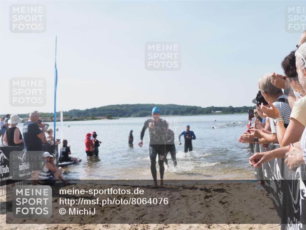 22.06.2025 - Viking Triathlon MichiJ http://msf.ph/oto/8064076 22.06.2025 10:27:10 Schwimmen 52, 81, 145, 623 meine-sportfotos.de