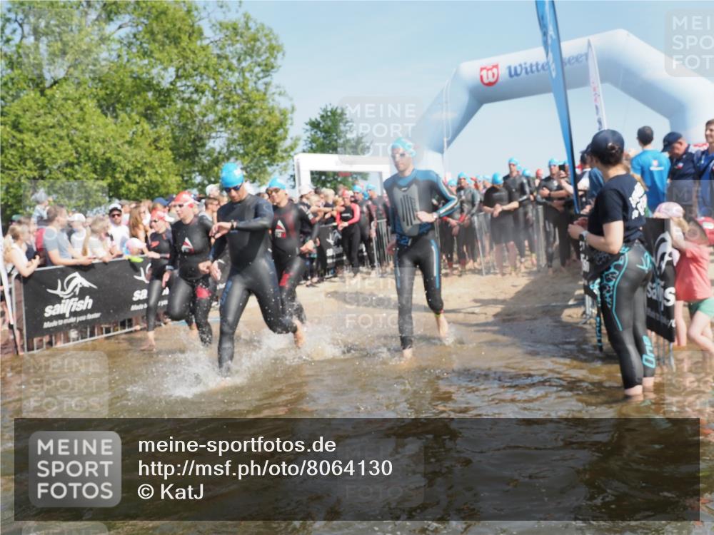 22.06.2025 - Viking Triathlon KatJ http://msf.ph/oto/8064130 22.06.2025 10:03:59 Schwimmen 26, 54, 215, 220, 240, 242, 313, 315, 336, 370, 383, 433, 448, 451, 614, 639, 657 meine-sportfotos.de