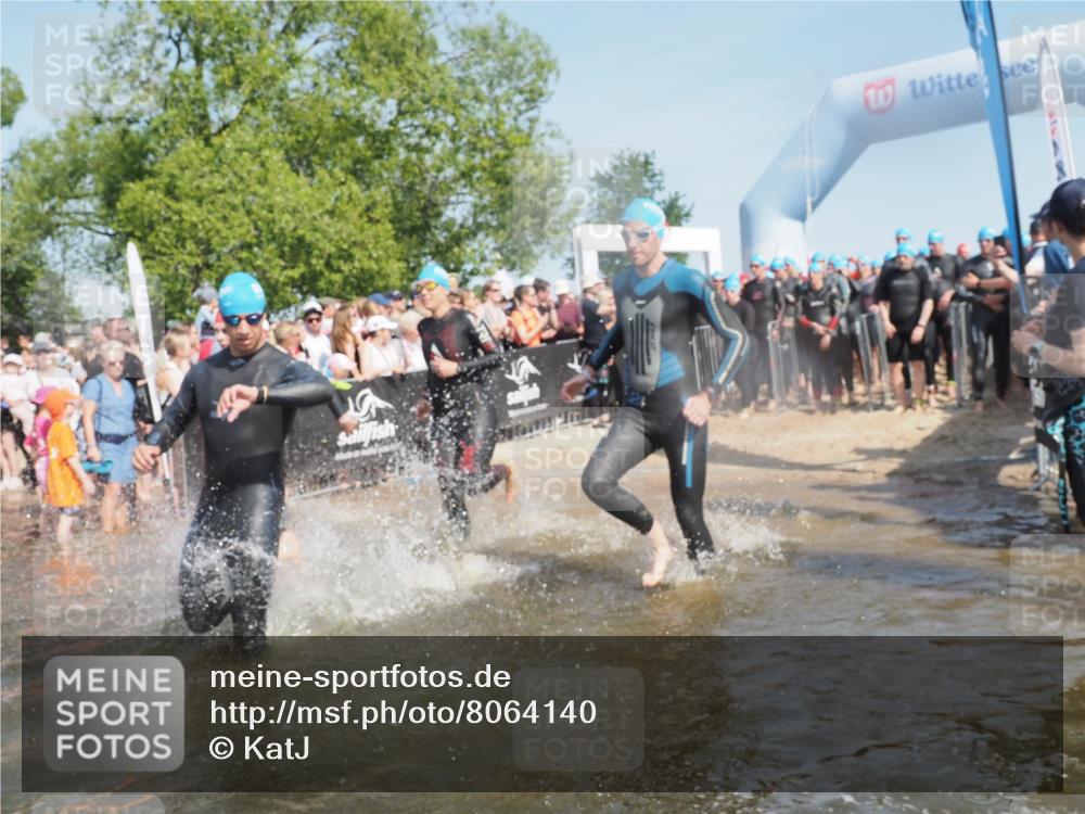 22.06.2025 - Viking Triathlon KatJ http://msf.ph/oto/8064140 22.06.2025 10:03:59 Schwimmen 26, 54, 215, 220, 240, 242, 313, 315, 336, 370, 383, 433, 448, 451, 614, 639, 657 meine-sportfotos.de