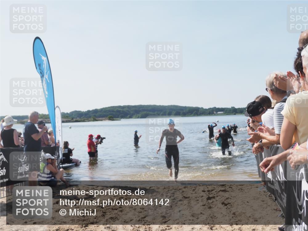 22.06.2025 - Viking Triathlon MichiJ http://msf.ph/oto/8064142 22.06.2025 10:27:35 Schwimmen 1, 176, 272, 286, 611 meine-sportfotos.de