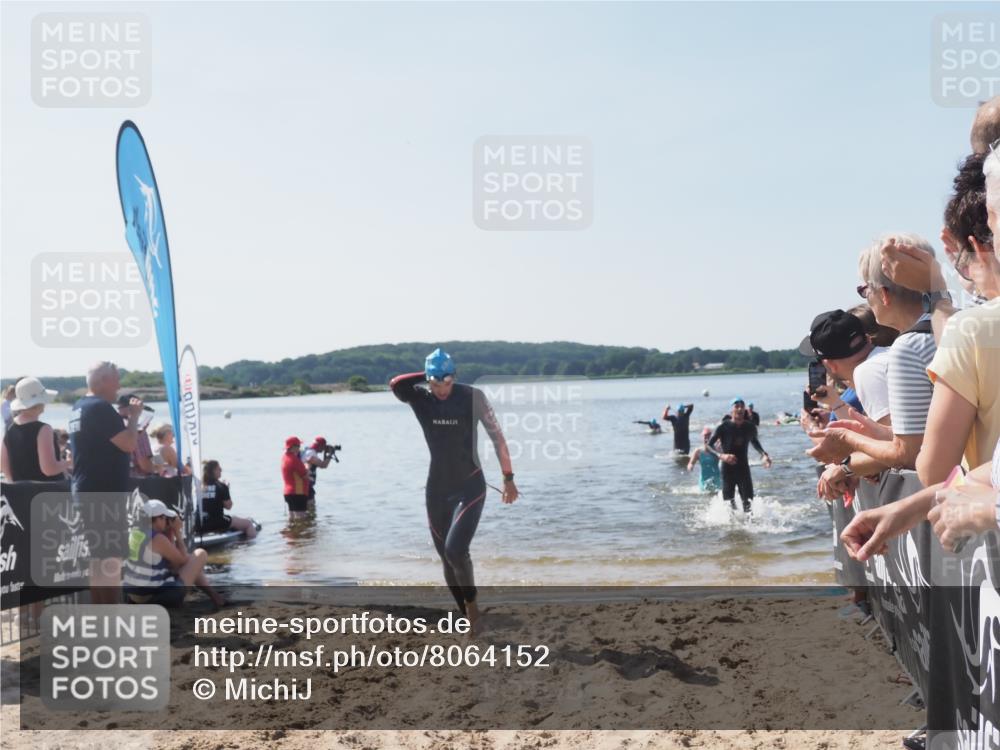 22.06.2025 - Viking Triathlon MichiJ http://msf.ph/oto/8064152 22.06.2025 10:27:36 Schwimmen 1, 176, 272, 286, 611 meine-sportfotos.de