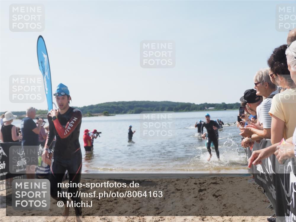 22.06.2025 - Viking Triathlon MichiJ http://msf.ph/oto/8064163 22.06.2025 10:27:37 Schwimmen 1, 176, 272, 286, 611 meine-sportfotos.de