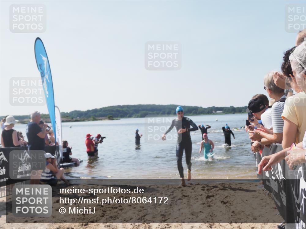 22.06.2025 - Viking Triathlon MichiJ http://msf.ph/oto/8064172 22.06.2025 10:27:39 Schwimmen 1, 176, 198, 230, 272, 611 meine-sportfotos.de