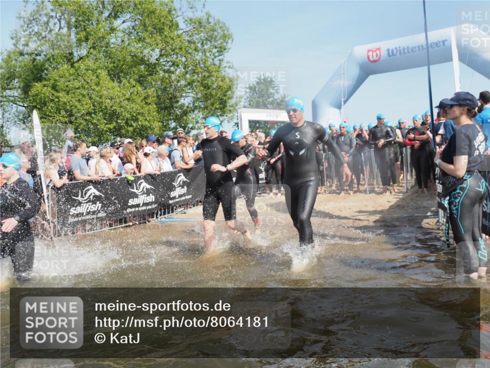 22.06.2025 - Viking Triathlon KatJ http://msf.ph/oto/8064181 22.06.2025 10:04:04 Schwimmen 54, 215, 220, 240, 242, 313, 315, 336, 370, 433, 448, 614, 639, 657 meine-sportfotos.de
