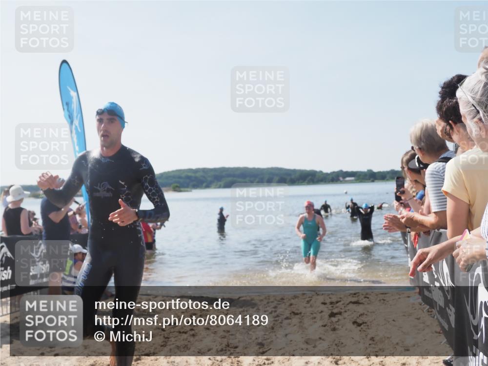 22.06.2025 - Viking Triathlon MichiJ http://msf.ph/oto/8064189 22.06.2025 10:27:41 Schwimmen 1, 176, 198, 230, 272, 534, 611 meine-sportfotos.de