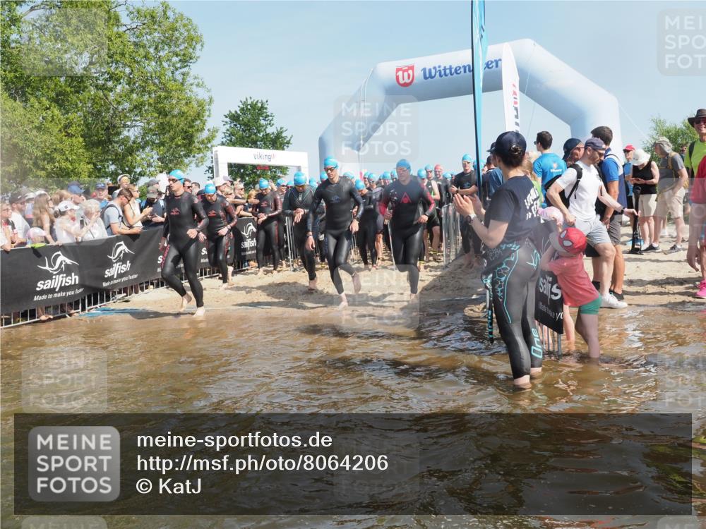 22.06.2025 - Viking Triathlon KatJ http://msf.ph/oto/8064206 22.06.2025 10:04:08 Schwimmen 156, 199, 220, 240, 313, 315, 351, 370, 433, 448, 474, 529, 614, 639, 657 meine-sportfotos.de