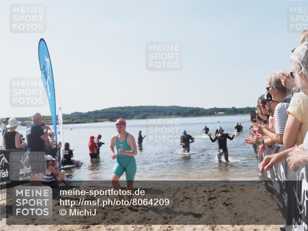 22.06.2025 - Viking Triathlon MichiJ http://msf.ph/oto/8064209 22.06.2025 10:27:43 Schwimmen 1, 176, 198, 230, 534, 611 meine-sportfotos.de