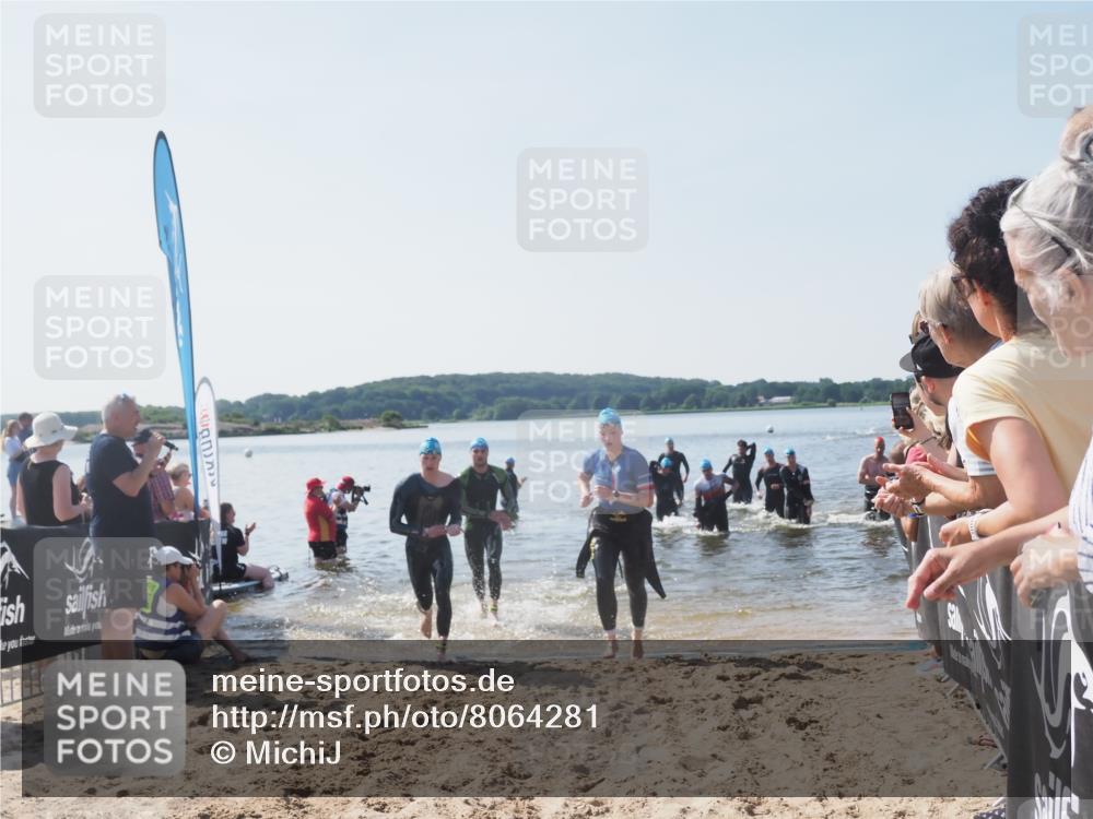 22.06.2025 - Viking Triathlon MichiJ http://msf.ph/oto/8064281 22.06.2025 10:27:57 Schwimmen 14, 90, 178, 196, 198, 230, 289, 401, 534, 616 meine-sportfotos.de