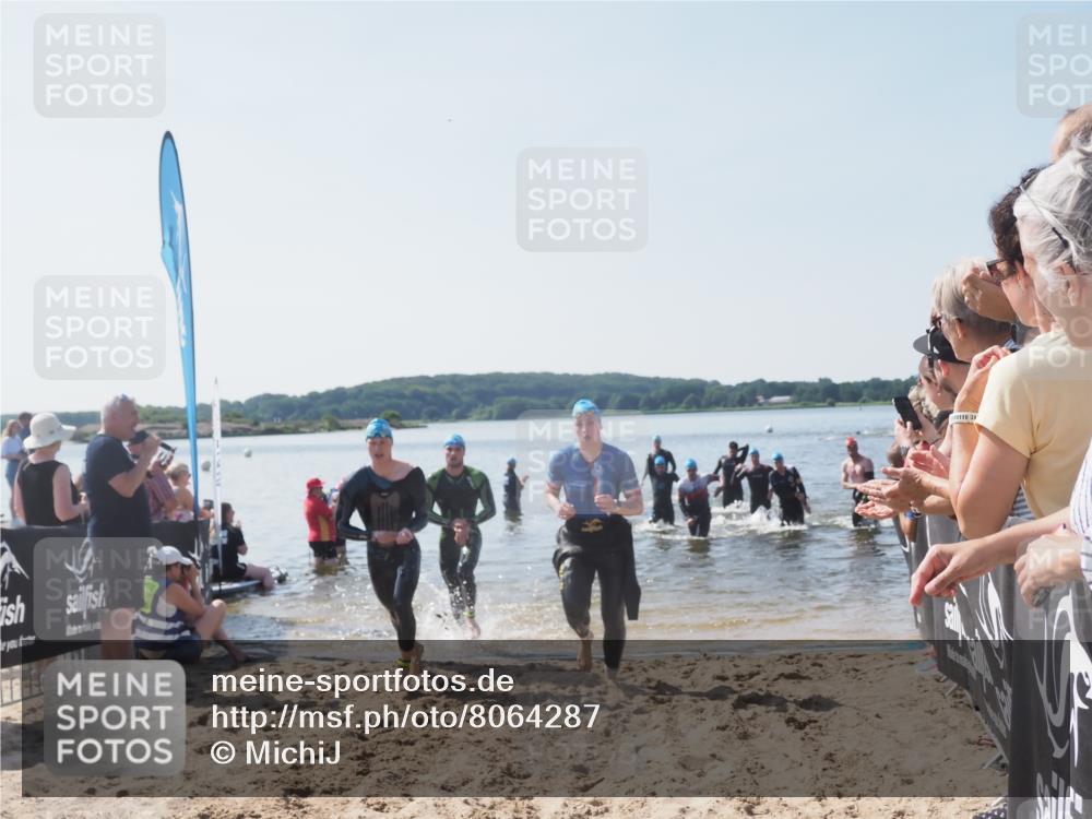 22.06.2025 - Viking Triathlon MichiJ http://msf.ph/oto/8064287 22.06.2025 10:27:57 Schwimmen 14, 90, 178, 196, 198, 230, 289, 401, 534, 616 meine-sportfotos.de
