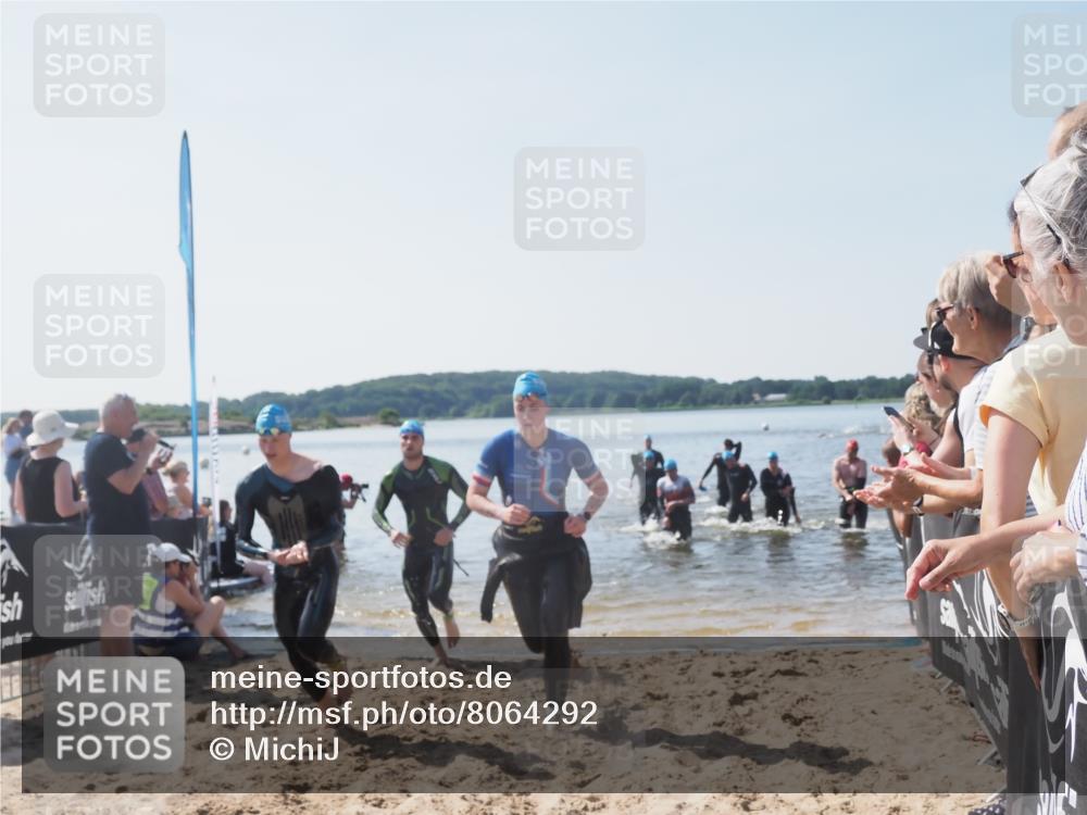 22.06.2025 - Viking Triathlon MichiJ http://msf.ph/oto/8064292 22.06.2025 10:27:58 Schwimmen 14, 90, 178, 196, 198, 230, 289, 401, 534, 616 meine-sportfotos.de