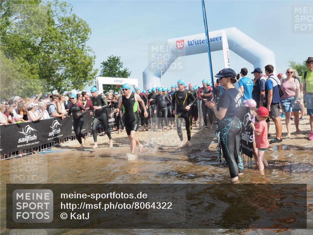 22.06.2025 - Viking Triathlon KatJ http://msf.ph/oto/8064322 22.06.2025 10:04:19 Schwimmen 115, 141, 142, 156, 185, 195, 199, 239, 253, 276, 351, 377, 408, 474, 493, 529 meine-sportfotos.de