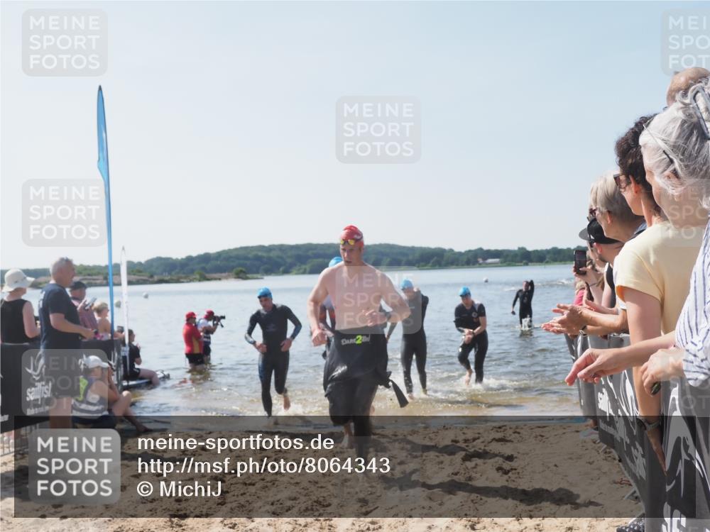 22.06.2025 - Viking Triathlon MichiJ http://msf.ph/oto/8064343 22.06.2025 10:28:05 Schwimmen 14, 90, 178, 196, 289, 367, 401, 616 meine-sportfotos.de