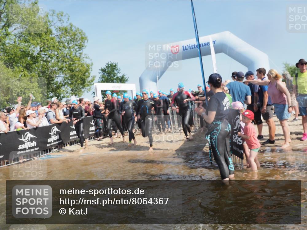 22.06.2025 - Viking Triathlon KatJ http://msf.ph/oto/8064367 22.06.2025 10:04:23 Schwimmen 115, 141, 142, 185, 195, 209, 239, 253, 276, 335, 377, 408, 419, 447, 493 meine-sportfotos.de