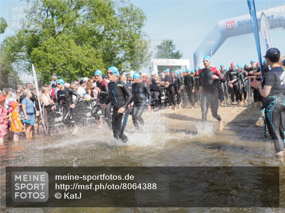 22.06.2025 - Viking Triathlon KatJ http://msf.ph/oto/8064388 22.06.2025 10:04:24 Schwimmen 115, 141, 142, 146, 185, 195, 209, 239, 253, 276, 335, 375, 377, 408, 419, 447, 457, 493 meine-sportfotos.de