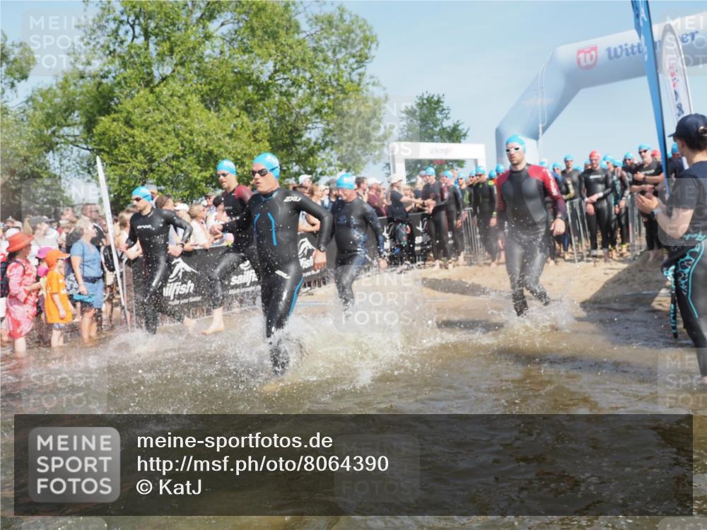 22.06.2025 - Viking Triathlon KatJ http://msf.ph/oto/8064390 22.06.2025 10:04:24 Schwimmen 115, 141, 142, 146, 185, 195, 209, 239, 253, 276, 335, 375, 377, 408, 419, 447, 457, 493 meine-sportfotos.de