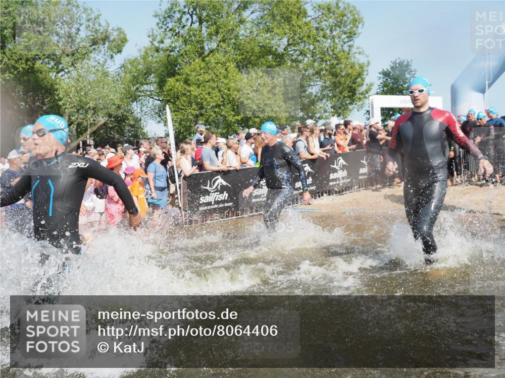 22.06.2025 - Viking Triathlon KatJ http://msf.ph/oto/8064406 22.06.2025 10:04:25 Schwimmen 115, 146, 195, 209, 239, 253, 335, 375, 377, 408, 419, 447, 457, 506, 629 meine-sportfotos.de