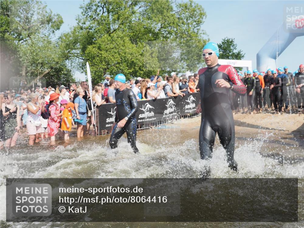 22.06.2025 - Viking Triathlon KatJ http://msf.ph/oto/8064416 22.06.2025 10:04:25 Schwimmen 115, 146, 195, 209, 239, 253, 335, 375, 377, 408, 419, 447, 457, 506, 629 meine-sportfotos.de