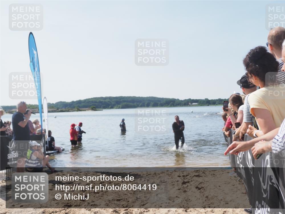 22.06.2025 - Viking Triathlon MichiJ http://msf.ph/oto/8064419 22.06.2025 10:28:14 Schwimmen 367 meine-sportfotos.de