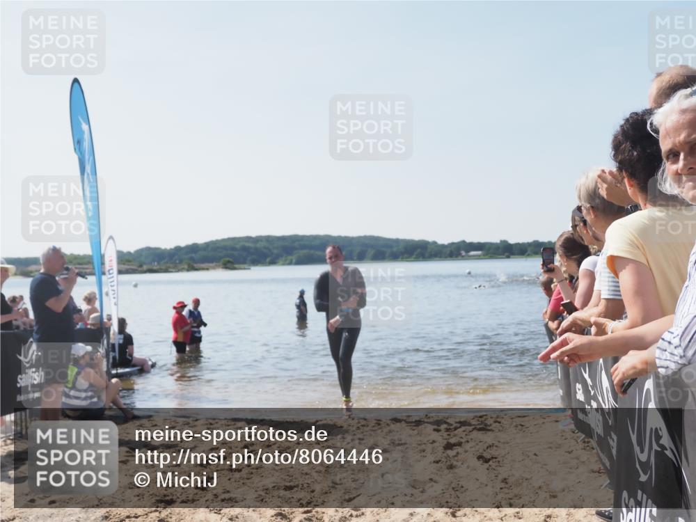 22.06.2025 - Viking Triathlon MichiJ http://msf.ph/oto/8064446 22.06.2025 10:28:17 Schwimmen 367 meine-sportfotos.de