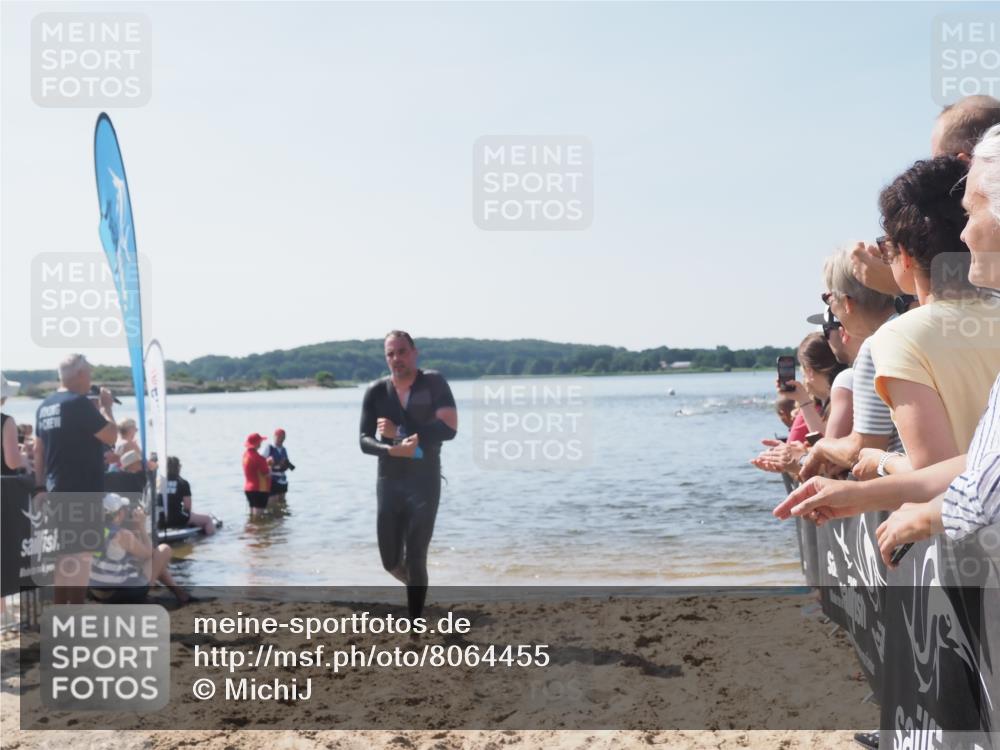 22.06.2025 - Viking Triathlon MichiJ http://msf.ph/oto/8064455 22.06.2025 10:28:18 Schwimmen 367 meine-sportfotos.de