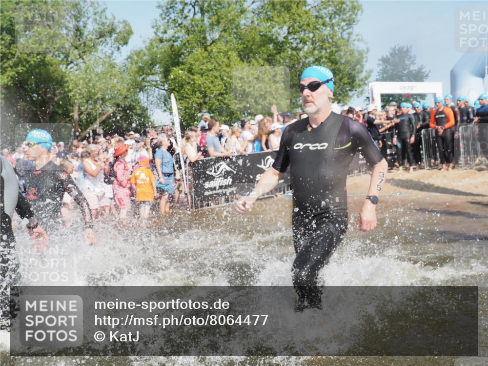 22.06.2025 - Viking Triathlon KatJ http://msf.ph/oto/8064477 22.06.2025 10:04:30 Schwimmen 146, 195, 209, 238, 239, 327, 335, 375, 377, 419, 447, 457, 482, 506, 514, 629, 662 meine-sportfotos.de