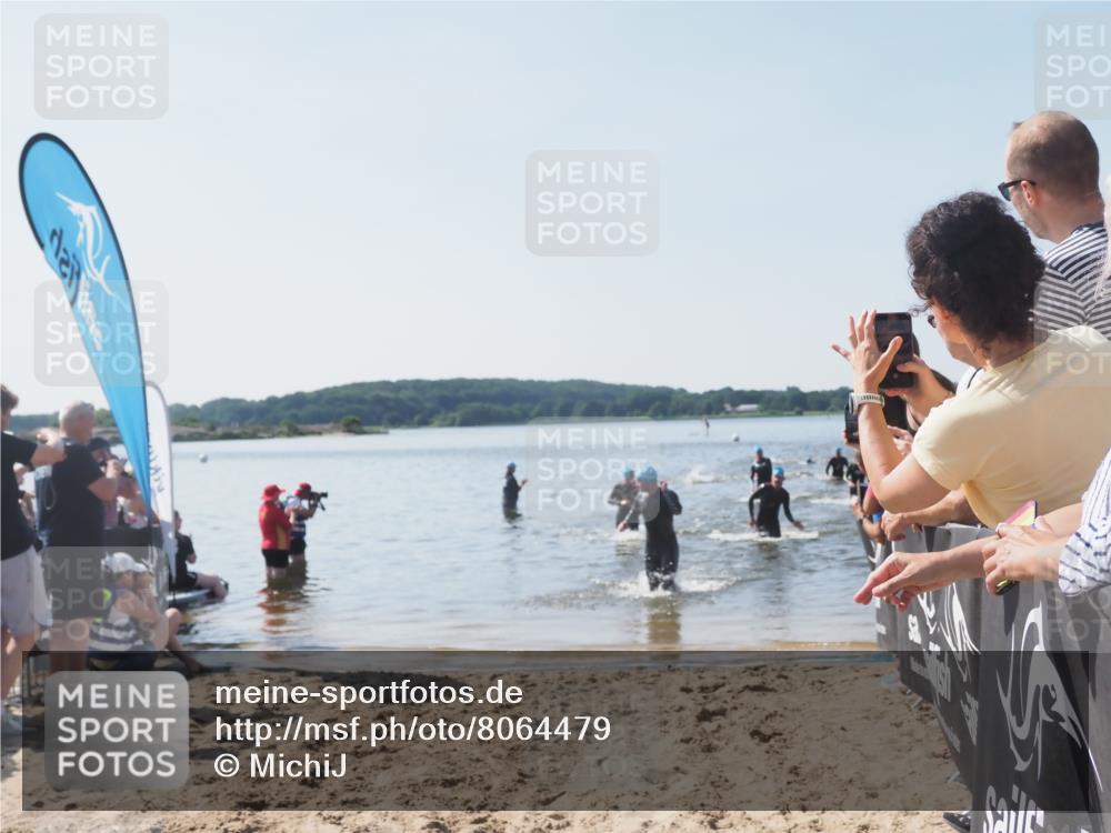 22.06.2025 - Viking Triathlon MichiJ http://msf.ph/oto/8064479 22.06.2025 10:28:48 Schwimmen 15, 258, 301, 368, 414, 443, 628 meine-sportfotos.de