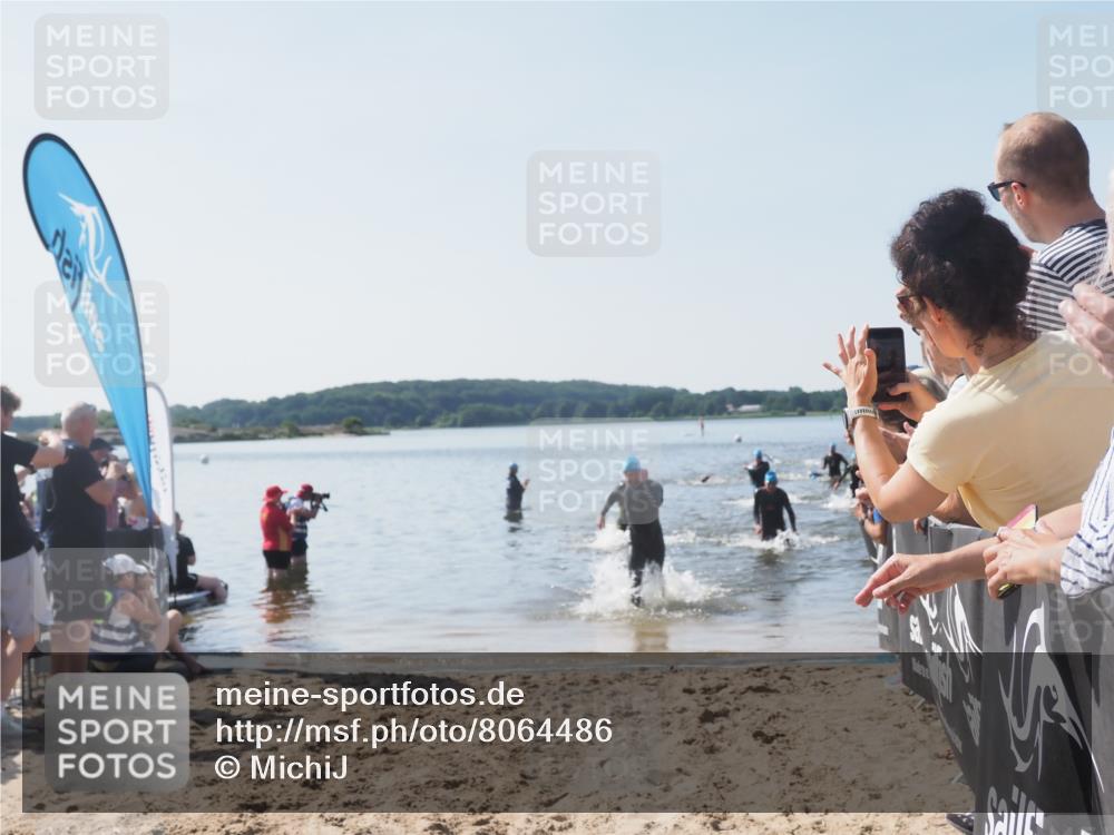 22.06.2025 - Viking Triathlon MichiJ http://msf.ph/oto/8064486 22.06.2025 10:28:48 Schwimmen 15, 258, 301, 368, 414, 443, 628 meine-sportfotos.de