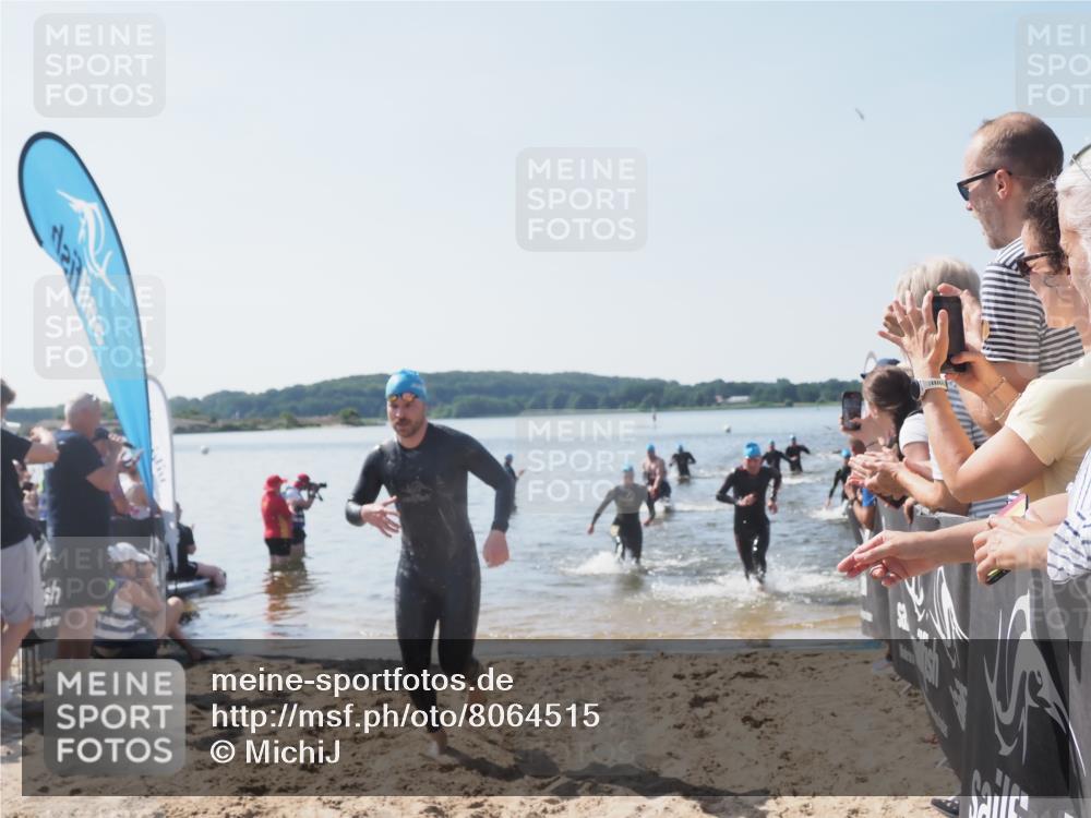 22.06.2025 - Viking Triathlon MichiJ http://msf.ph/oto/8064515 22.06.2025 10:28:52 Schwimmen 15, 152, 258, 301, 368, 384, 414, 443, 604, 628 meine-sportfotos.de