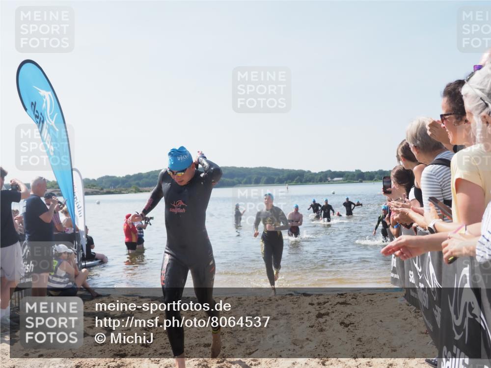 22.06.2025 - Viking Triathlon MichiJ http://msf.ph/oto/8064537 22.06.2025 10:28:55 Schwimmen 12, 15, 152, 200, 301, 310, 368, 384, 414, 443, 604, 628 meine-sportfotos.de