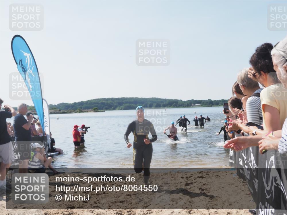 22.06.2025 - Viking Triathlon MichiJ http://msf.ph/oto/8064550 22.06.2025 10:28:56 Schwimmen 12, 15, 152, 200, 301, 310, 368, 384, 414, 443, 604, 628 meine-sportfotos.de