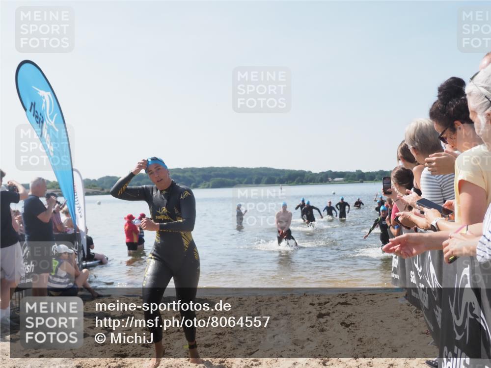 22.06.2025 - Viking Triathlon MichiJ http://msf.ph/oto/8064557 22.06.2025 10:28:57 Schwimmen 12, 15, 152, 200, 301, 310, 384, 414, 443, 604, 628 meine-sportfotos.de