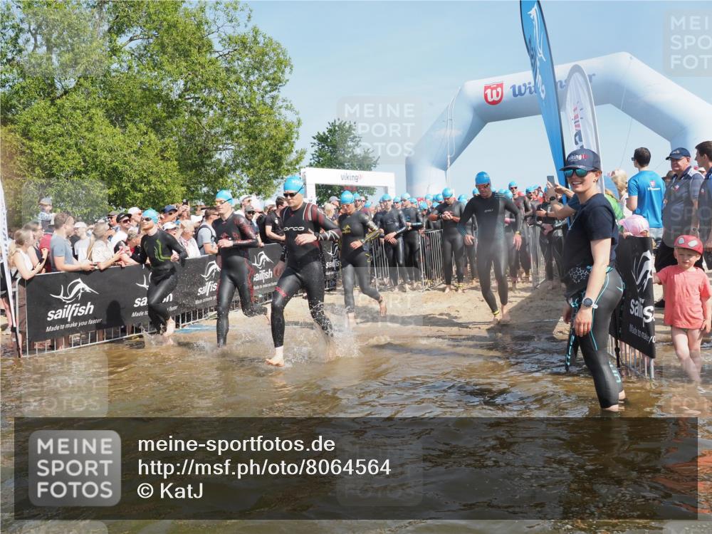 22.06.2025 - Viking Triathlon KatJ http://msf.ph/oto/8064564 22.06.2025 10:04:38 Schwimmen 55, 85, 146, 238, 245, 327, 375, 428, 457, 482, 506, 514, 550, 629, 662 meine-sportfotos.de