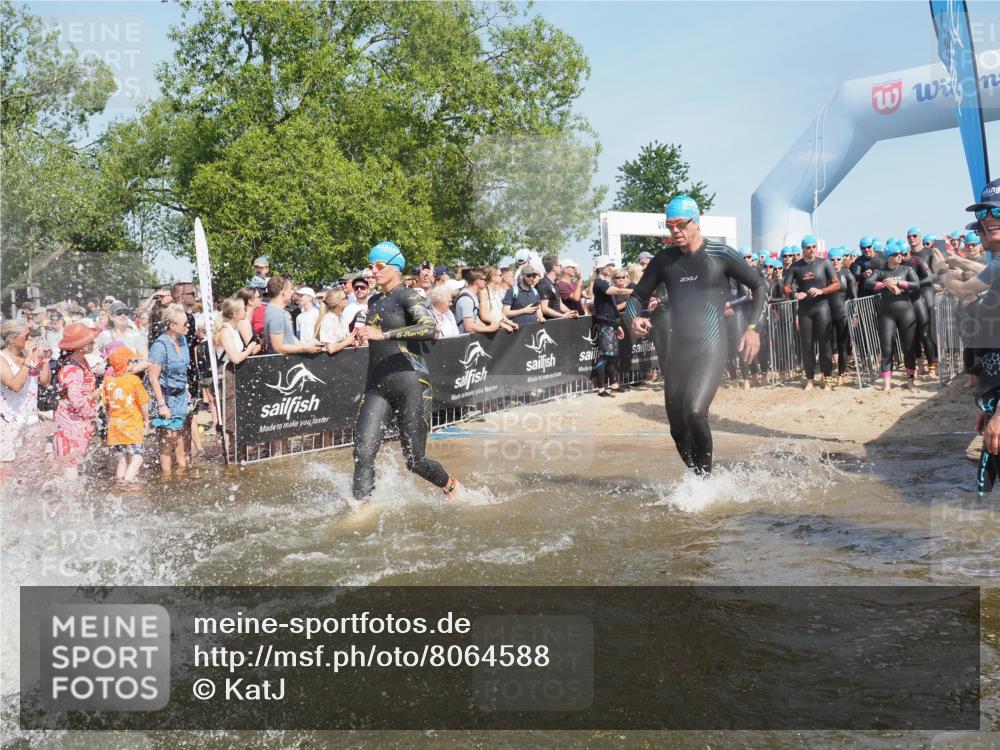 22.06.2025 - Viking Triathlon KatJ http://msf.ph/oto/8064588 22.06.2025 10:04:40 Schwimmen 55, 85, 86, 238, 245, 281, 312, 316, 327, 428, 482, 514, 515, 550, 662 meine-sportfotos.de