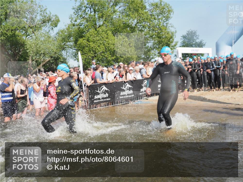 22.06.2025 - Viking Triathlon KatJ http://msf.ph/oto/8064601 22.06.2025 10:04:40 Schwimmen 55, 85, 86, 238, 245, 281, 312, 316, 327, 428, 482, 514, 515, 550, 662 meine-sportfotos.de
