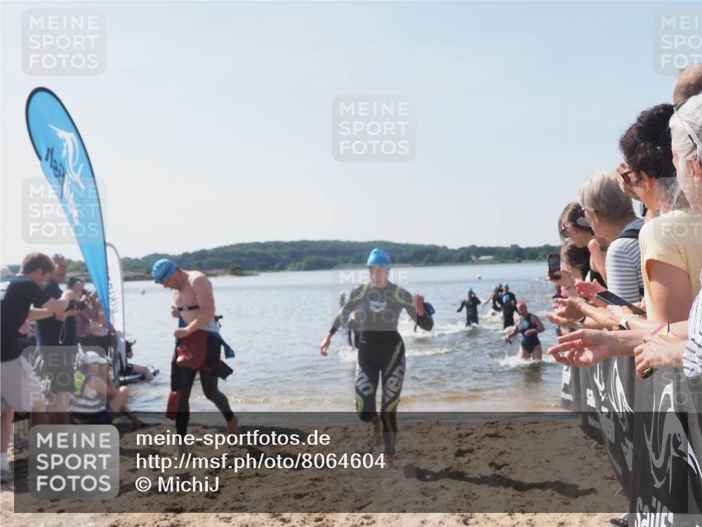 22.06.2025 - Viking Triathlon MichiJ http://msf.ph/oto/8064604 22.06.2025 10:29:01 Schwimmen 7, 12, 15, 152, 200, 310, 384, 414, 443, 604, 628 meine-sportfotos.de