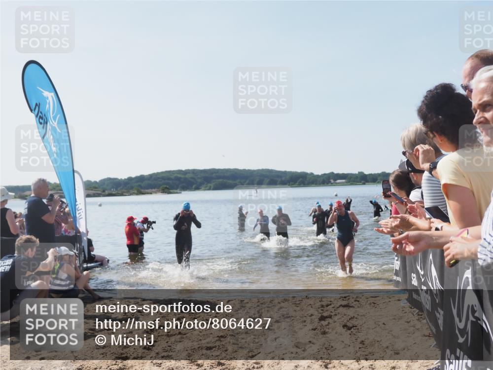 22.06.2025 - Viking Triathlon MichiJ http://msf.ph/oto/8064627 22.06.2025 10:29:04 Schwimmen 7, 12, 152, 200, 310, 384, 443, 458, 604, 628, 652 meine-sportfotos.de