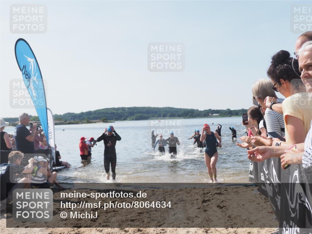 22.06.2025 - Viking Triathlon MichiJ http://msf.ph/oto/8064634 22.06.2025 10:29:05 Schwimmen 7, 12, 152, 200, 310, 384, 443, 458, 604, 628, 652 meine-sportfotos.de