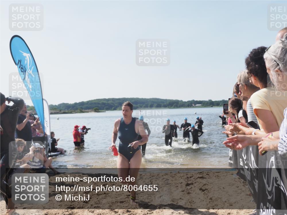 22.06.2025 - Viking Triathlon MichiJ http://msf.ph/oto/8064655 22.06.2025 10:29:07 Schwimmen 7, 12, 152, 200, 310, 384, 443, 458, 604, 628, 652 meine-sportfotos.de