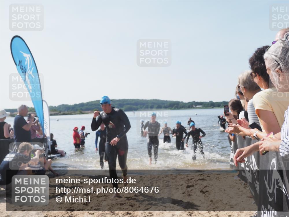 22.06.2025 - Viking Triathlon MichiJ http://msf.ph/oto/8064676 22.06.2025 10:29:10 Schwimmen 7, 11, 12, 33, 152, 200, 310, 384, 458, 604, 652 meine-sportfotos.de