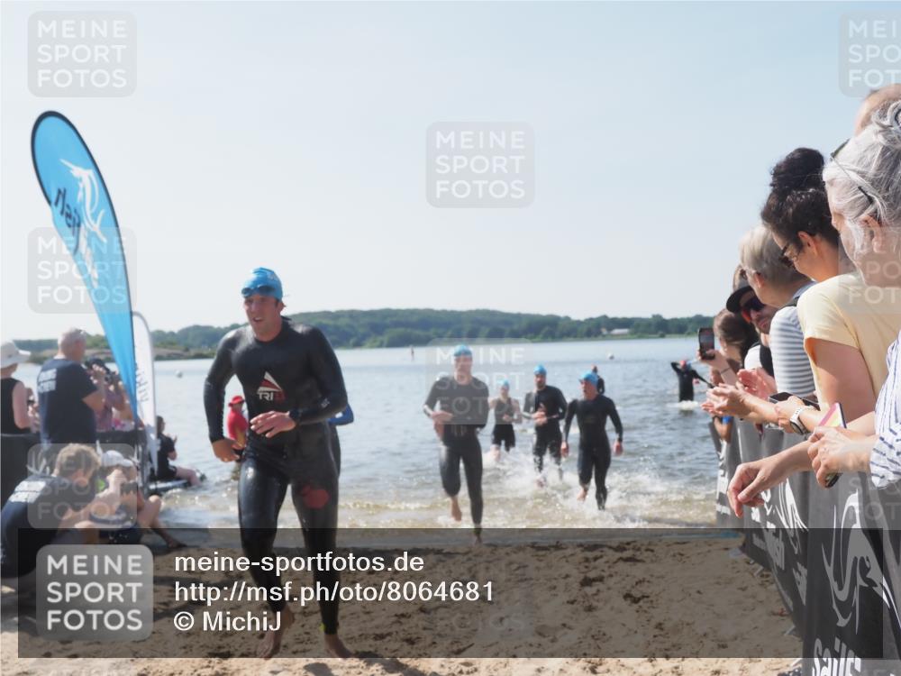 22.06.2025 - Viking Triathlon MichiJ http://msf.ph/oto/8064681 22.06.2025 10:29:10 Schwimmen 7, 11, 12, 33, 152, 200, 310, 384, 458, 604, 652 meine-sportfotos.de