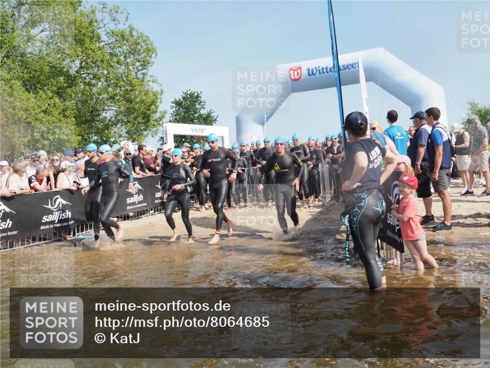 22.06.2025 - Viking Triathlon KatJ http://msf.ph/oto/8064685 22.06.2025 10:04:48 Schwimmen 29, 55, 70, 72, 85, 86, 245, 248, 281, 312, 316, 411, 428, 515, 550 meine-sportfotos.de