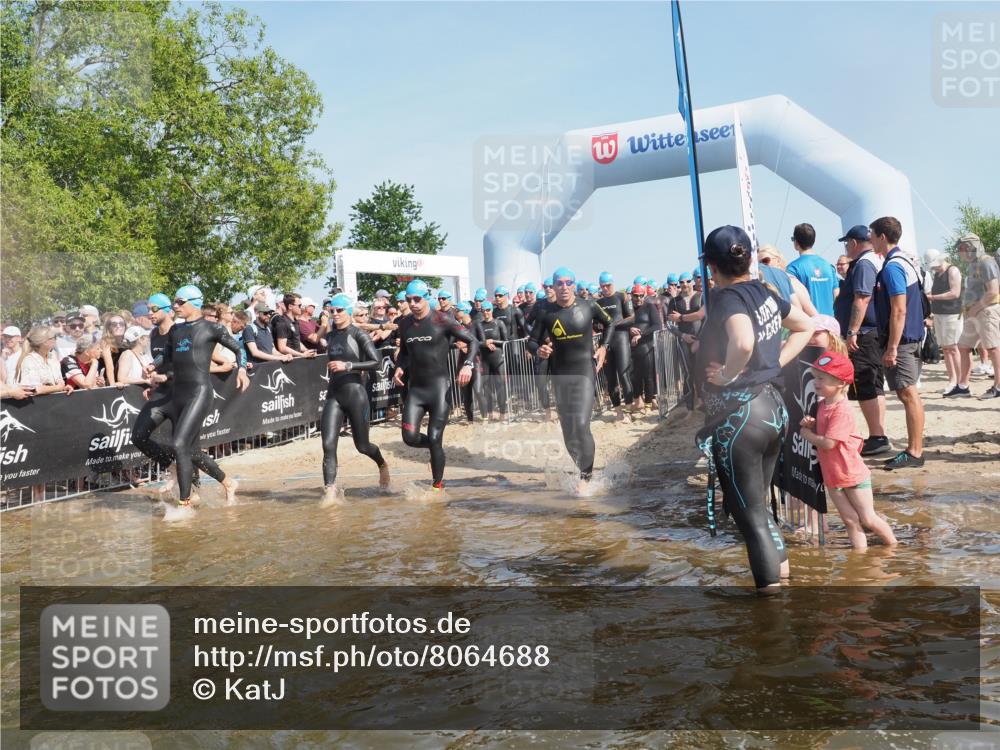 22.06.2025 - Viking Triathlon KatJ http://msf.ph/oto/8064688 22.06.2025 10:04:48 Schwimmen 29, 55, 70, 72, 85, 86, 245, 248, 281, 312, 316, 411, 428, 515, 550 meine-sportfotos.de