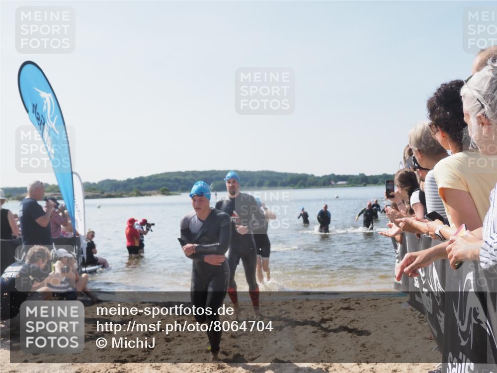22.06.2025 - Viking Triathlon MichiJ http://msf.ph/oto/8064704 22.06.2025 10:29:13 Schwimmen 7, 11, 12, 30, 33, 152, 200, 310, 458, 604, 652 meine-sportfotos.de