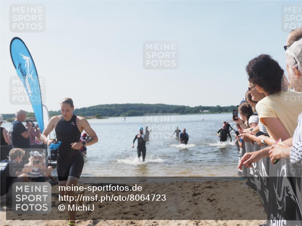 22.06.2025 - Viking Triathlon MichiJ http://msf.ph/oto/8064723 22.06.2025 10:29:15 Schwimmen 7, 11, 30, 33, 200, 243, 310, 458, 652 meine-sportfotos.de