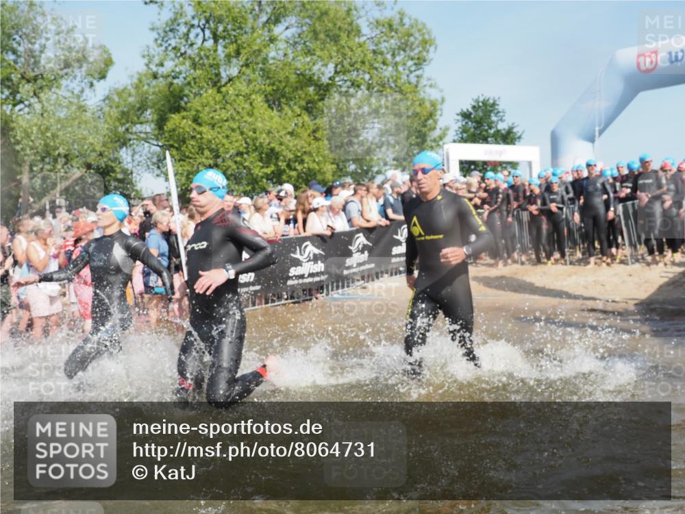 22.06.2025 - Viking Triathlon KatJ http://msf.ph/oto/8064731 22.06.2025 10:04:50 Schwimmen 29, 70, 72, 86, 248, 254, 281, 295, 312, 316, 394, 411, 509, 515, 527 meine-sportfotos.de