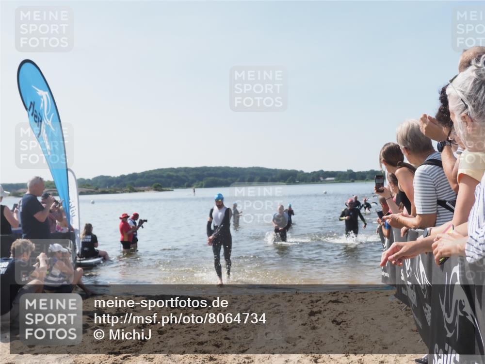 22.06.2025 - Viking Triathlon MichiJ http://msf.ph/oto/8064734 22.06.2025 10:29:17 Schwimmen 7, 11, 30, 33, 243, 458, 612, 652 meine-sportfotos.de