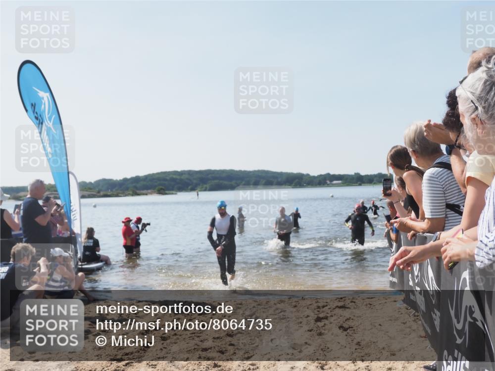 22.06.2025 - Viking Triathlon MichiJ http://msf.ph/oto/8064735 22.06.2025 10:29:17 Schwimmen 7, 11, 30, 33, 243, 458, 612, 652 meine-sportfotos.de