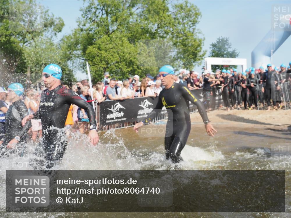 22.06.2025 - Viking Triathlon KatJ http://msf.ph/oto/8064740 22.06.2025 10:04:50 Schwimmen 29, 70, 72, 86, 248, 254, 281, 295, 312, 316, 394, 411, 509, 515, 527 meine-sportfotos.de