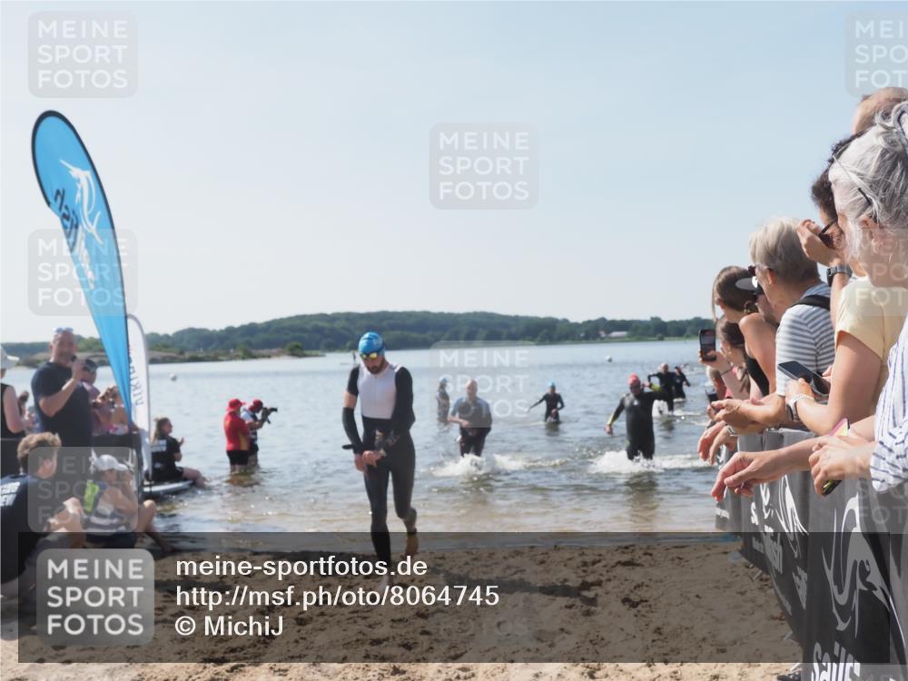 22.06.2025 - Viking Triathlon MichiJ http://msf.ph/oto/8064745 22.06.2025 10:29:18 Schwimmen 7, 11, 30, 33, 243, 458, 612, 652 meine-sportfotos.de